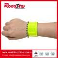 Sample free high brightness reflective wristbands